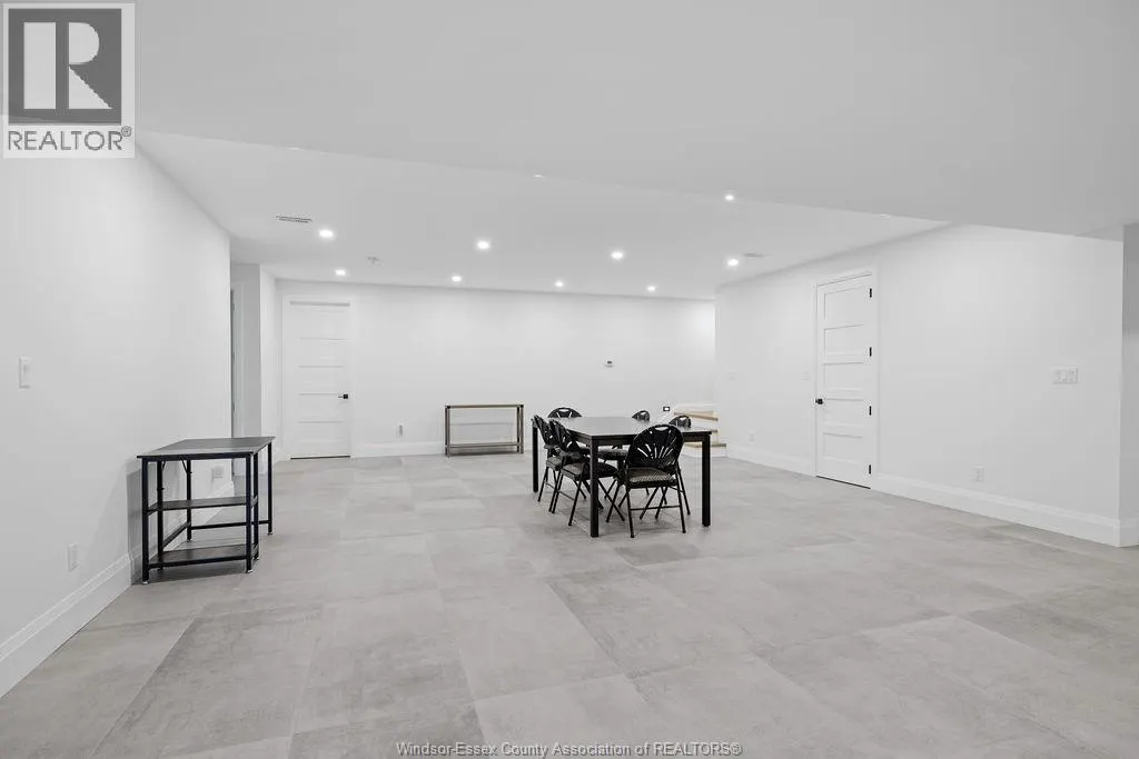 4450 CATERINA CRESCENT