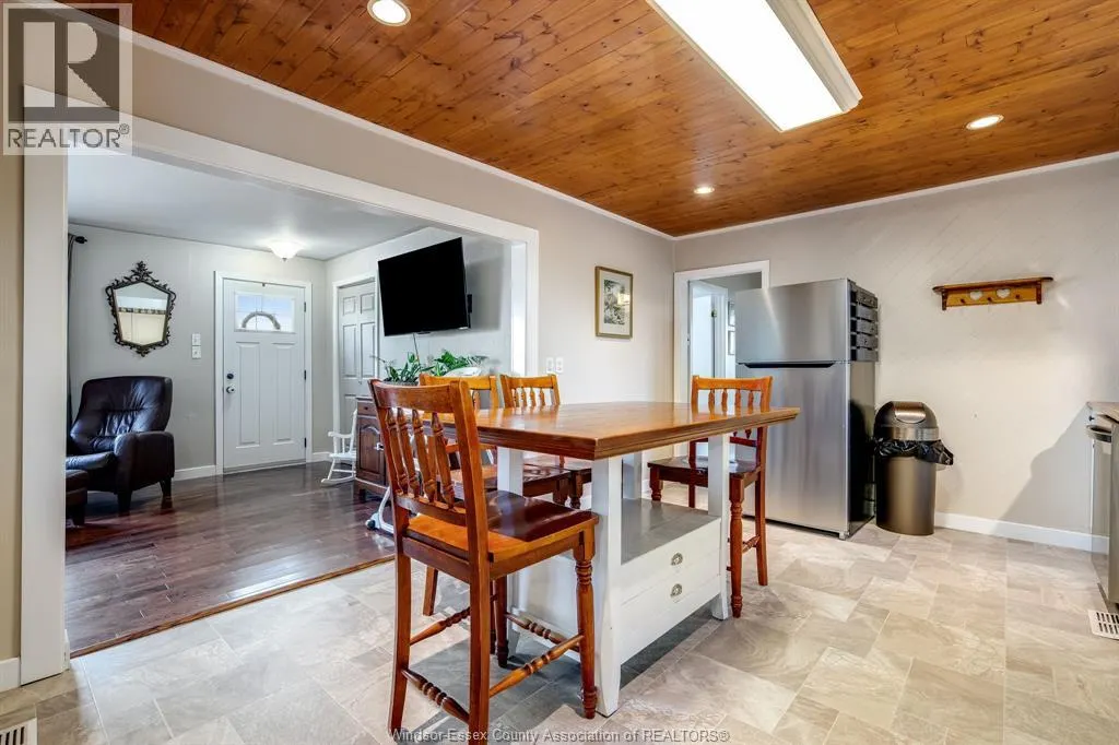 22644 MERLIN RD