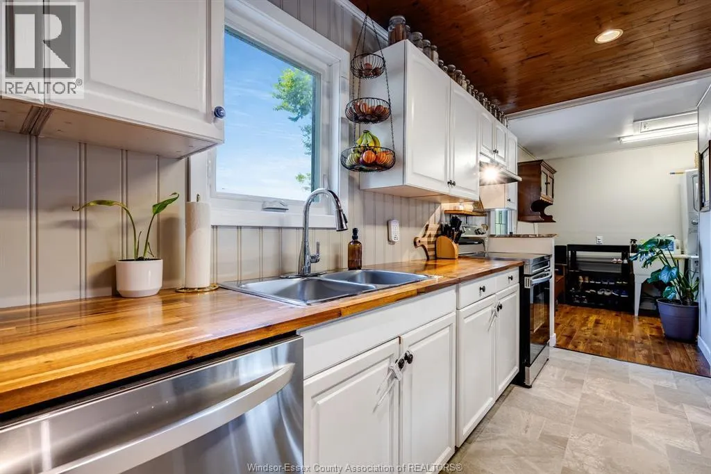 22644 MERLIN RD