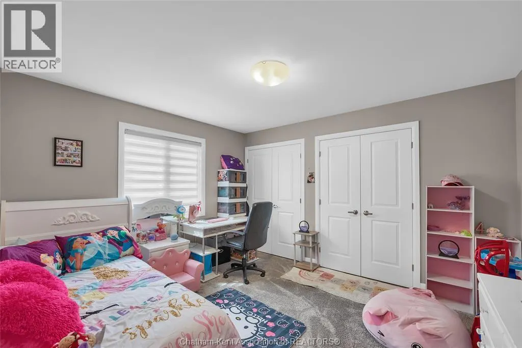 203 MOONSTONE CRESCENT
