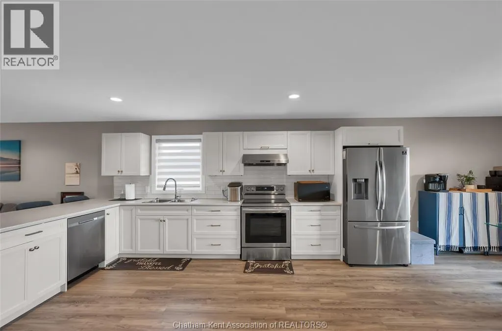 203 MOONSTONE CRESCENT