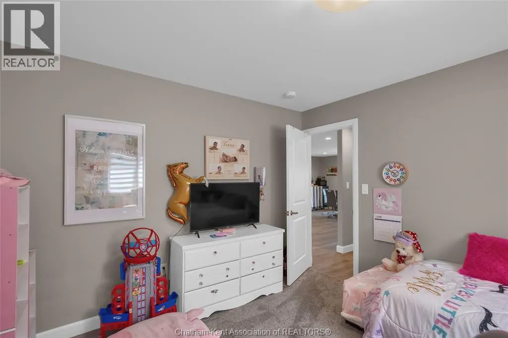 203 MOONSTONE CRESCENT