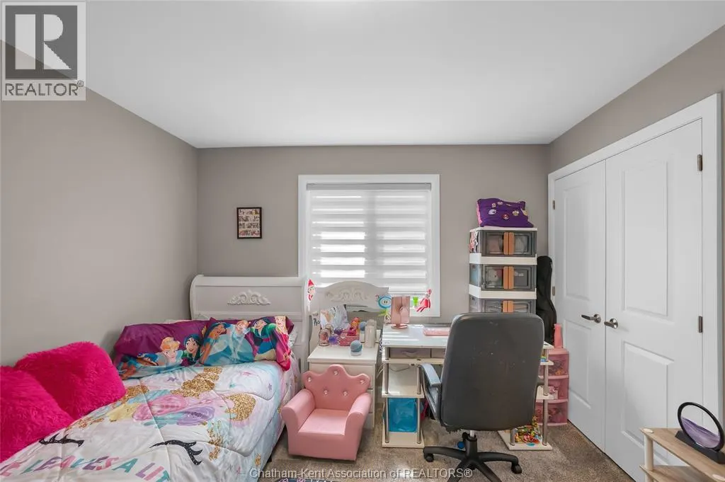 203 MOONSTONE CRESCENT