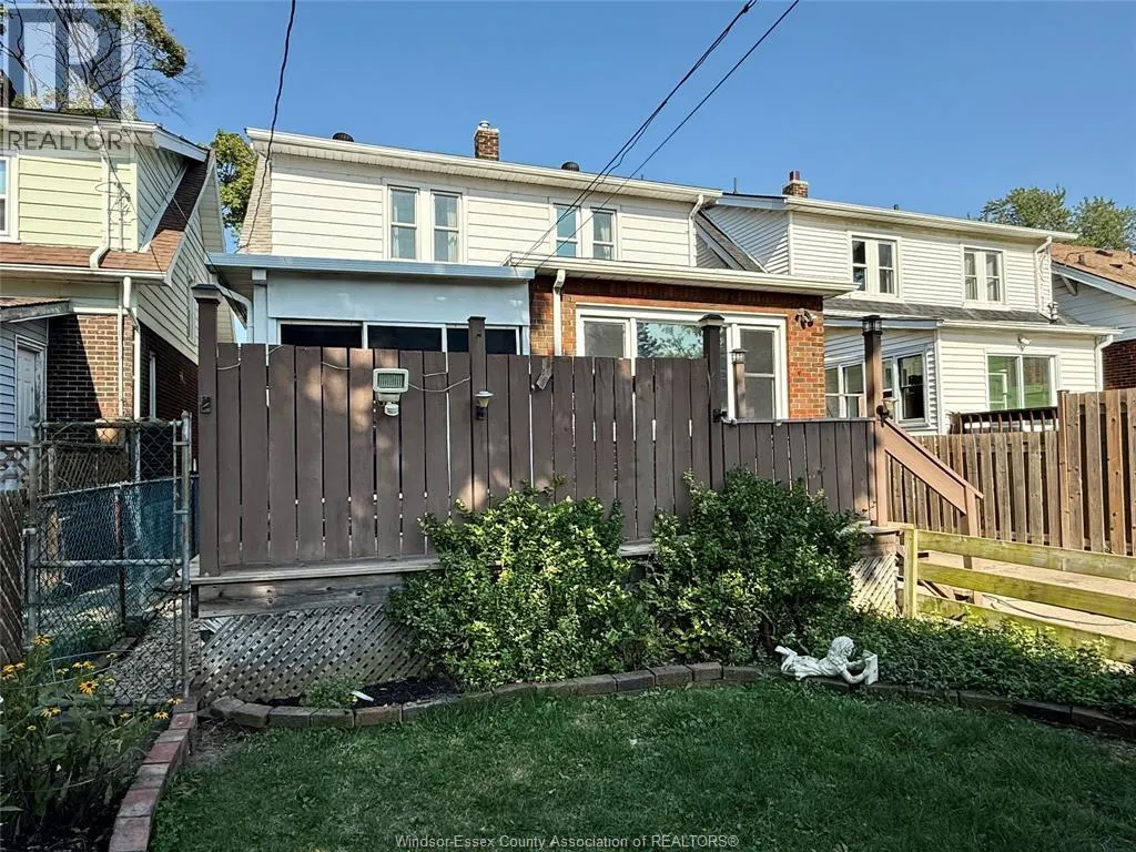 1239 Bruce AVENUE