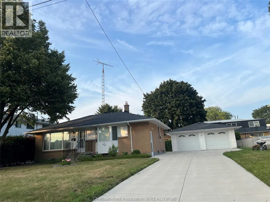 61 SEMENYN AVENUE