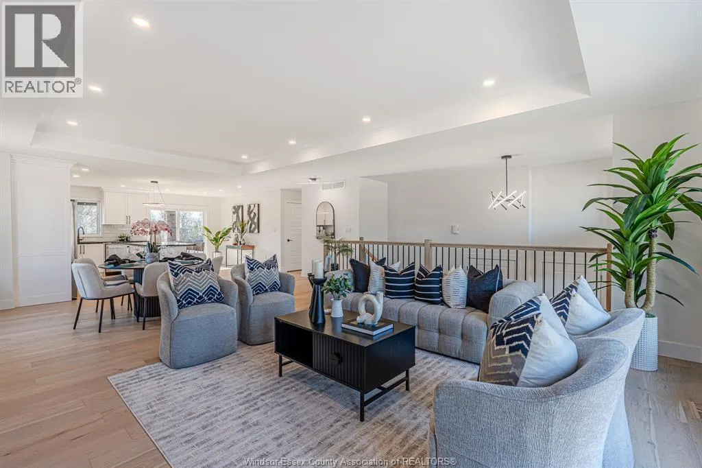 2588 MAYFAIR