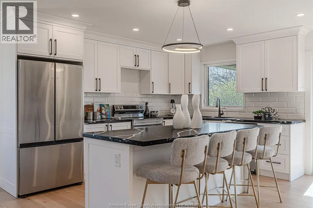 2588 MAYFAIR