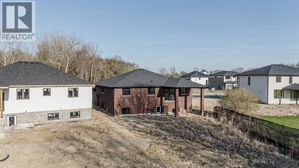 2588 MAYFAIR