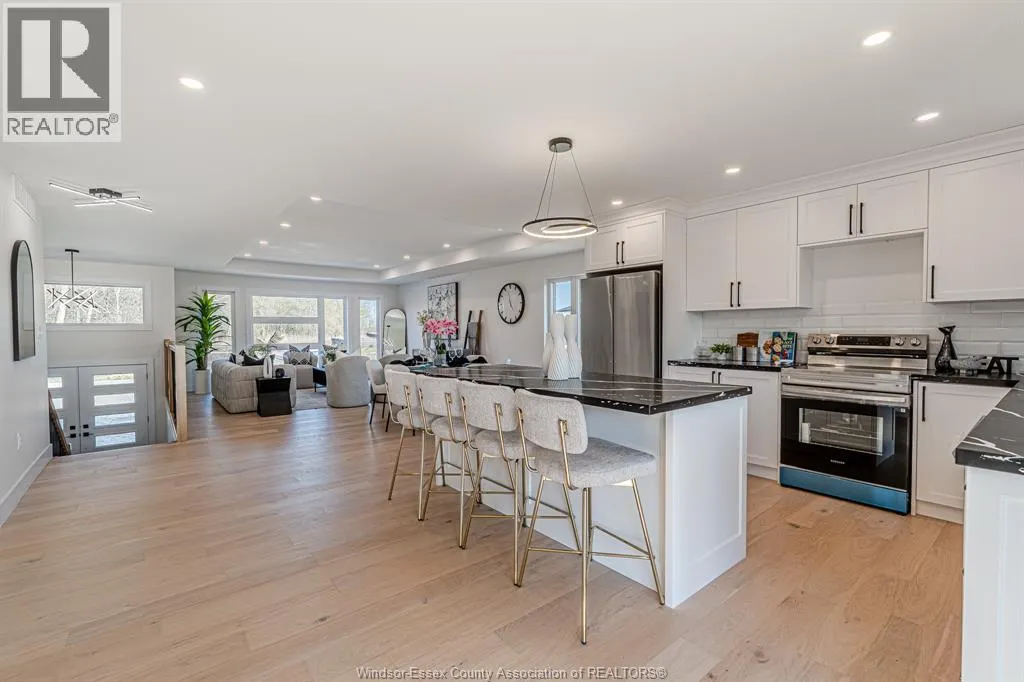 2588 MAYFAIR