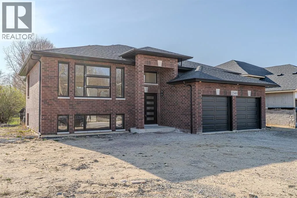 2588 MAYFAIR