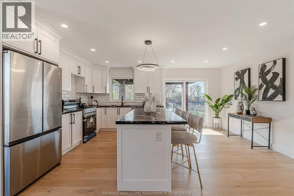 2588 MAYFAIR