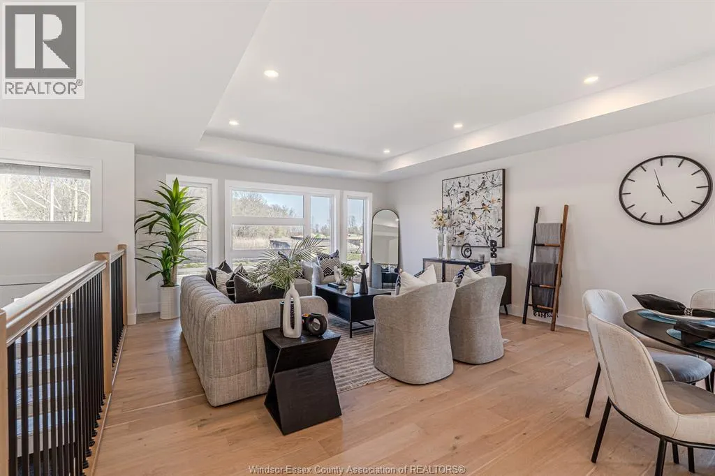 2588 MAYFAIR
