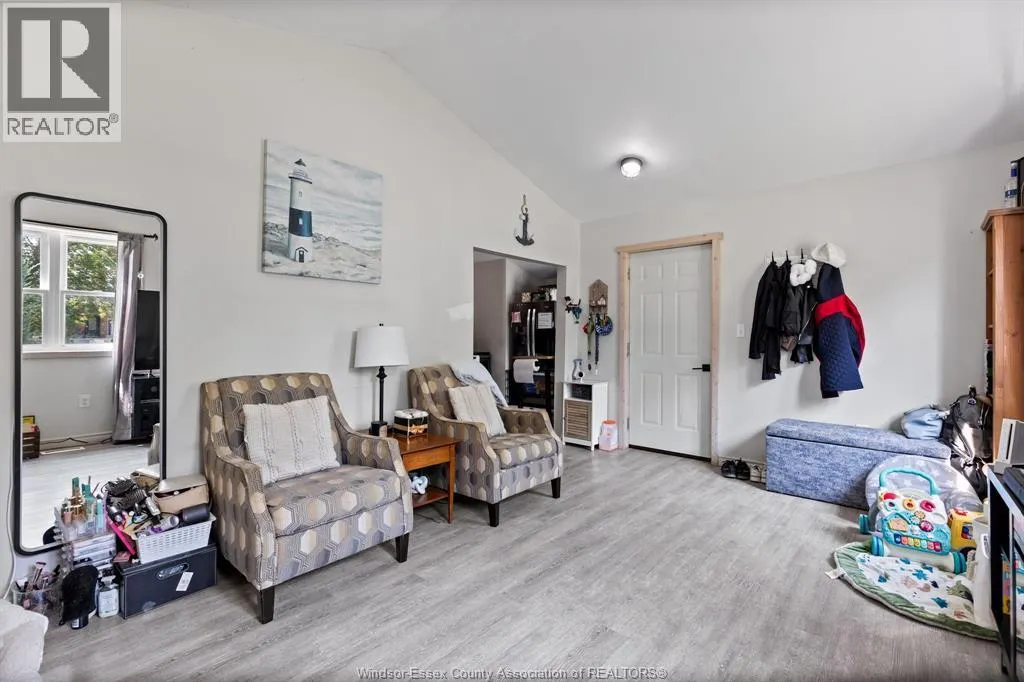 976 WATERS BEACH