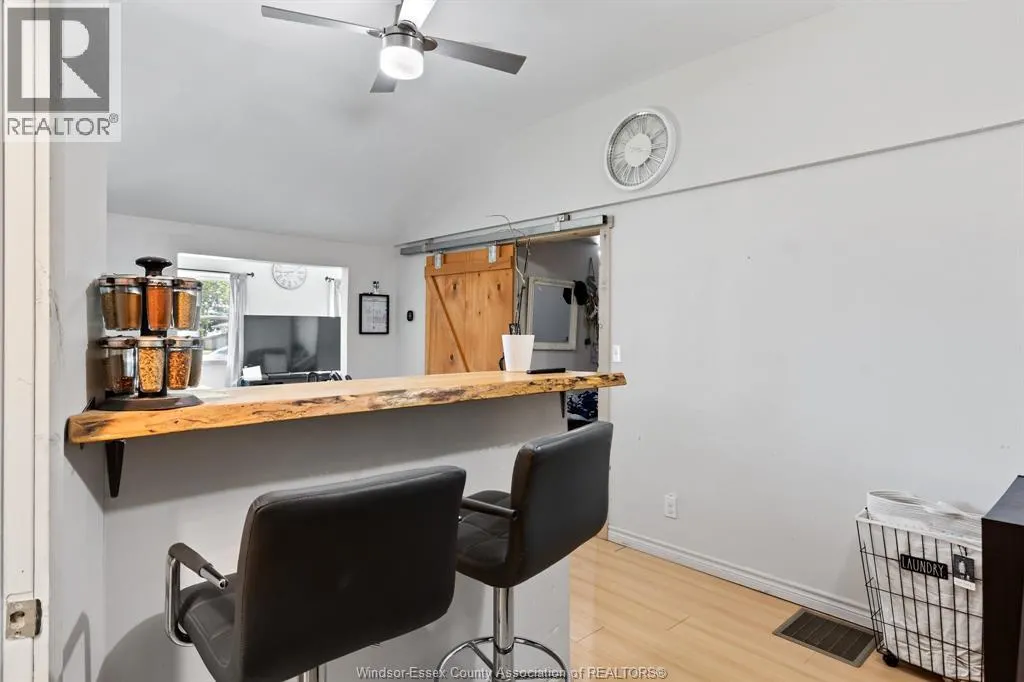 976 WATERS BEACH