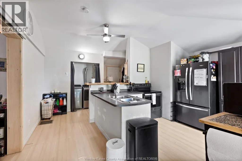 976 WATERS BEACH