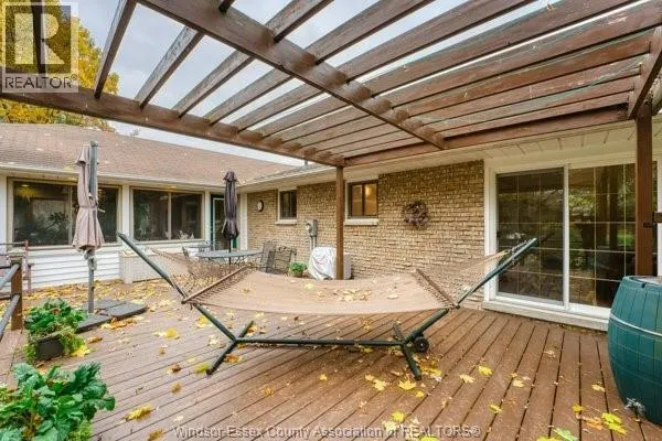 331 BAYVIEW CRESCENT
