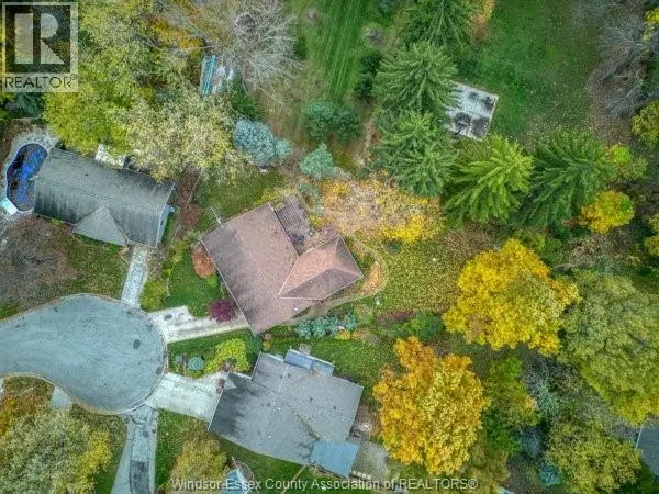 331 BAYVIEW CRESCENT