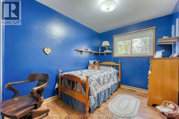 331 BAYVIEW CRESCENT