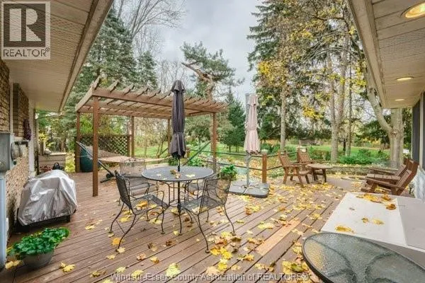 331 BAYVIEW CRESCENT