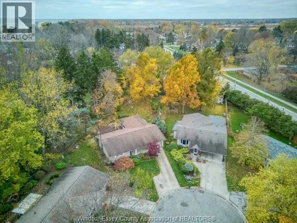 331 BAYVIEW CRESCENT