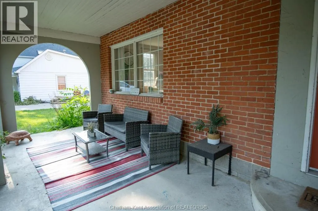 232 HUGHES STREET