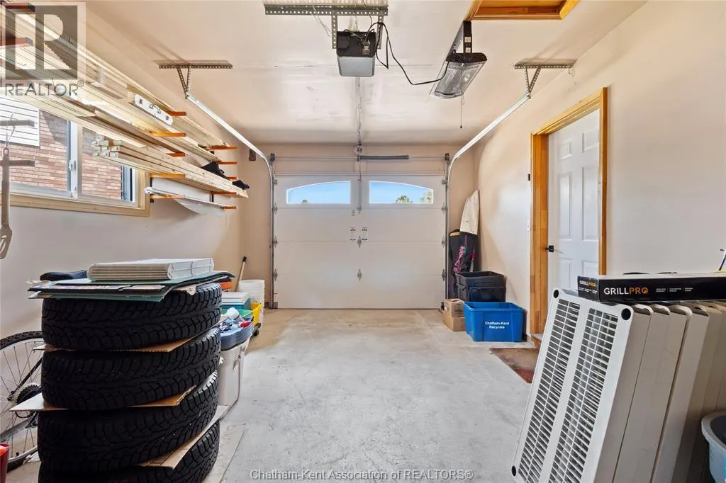 20 Dejonge PLACE