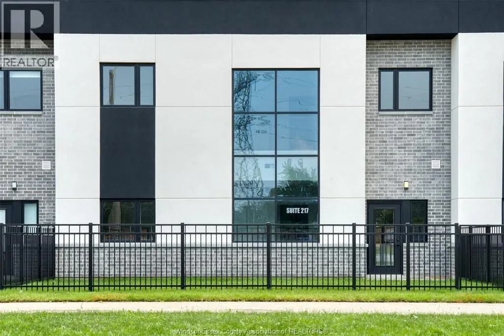 4300 LAURIER PARKWAY Unit# 217
