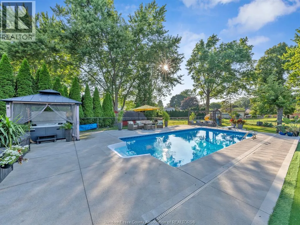 450 POPLAR