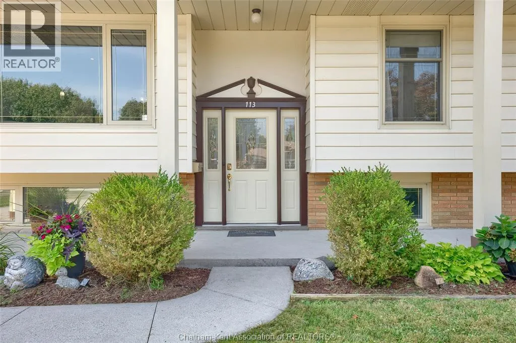 113 Glengarry CRESCENT