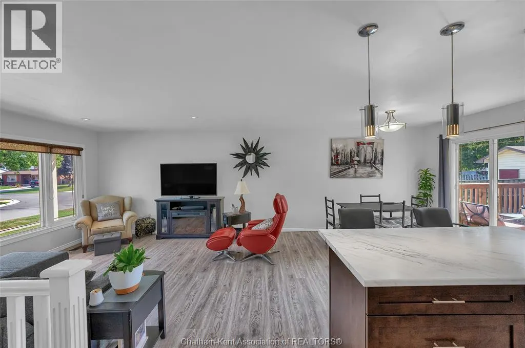 113 Glengarry CRESCENT