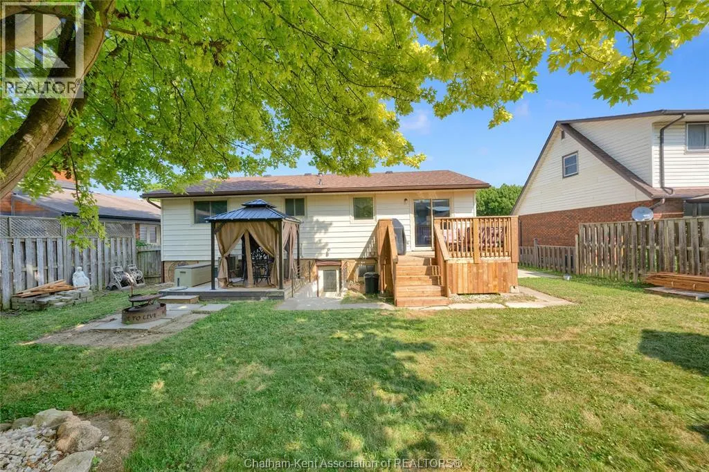 113 Glengarry CRESCENT