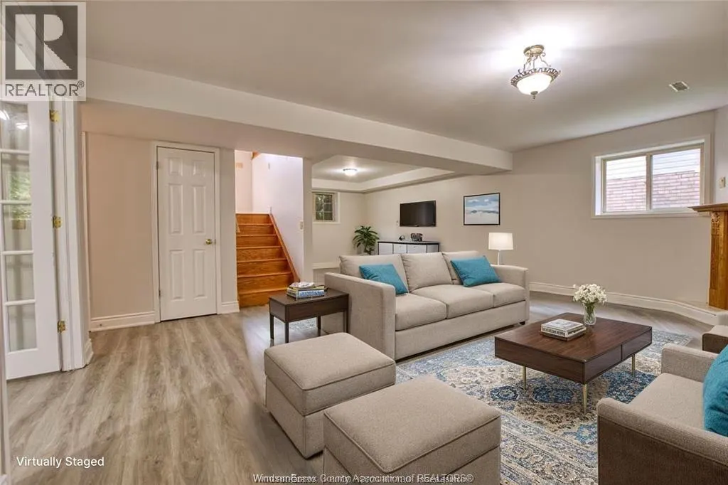 248 WILLOWWOOD DRIVE