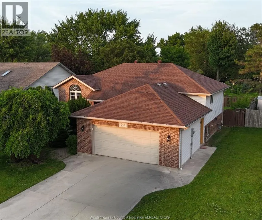248 WILLOWWOOD DRIVE