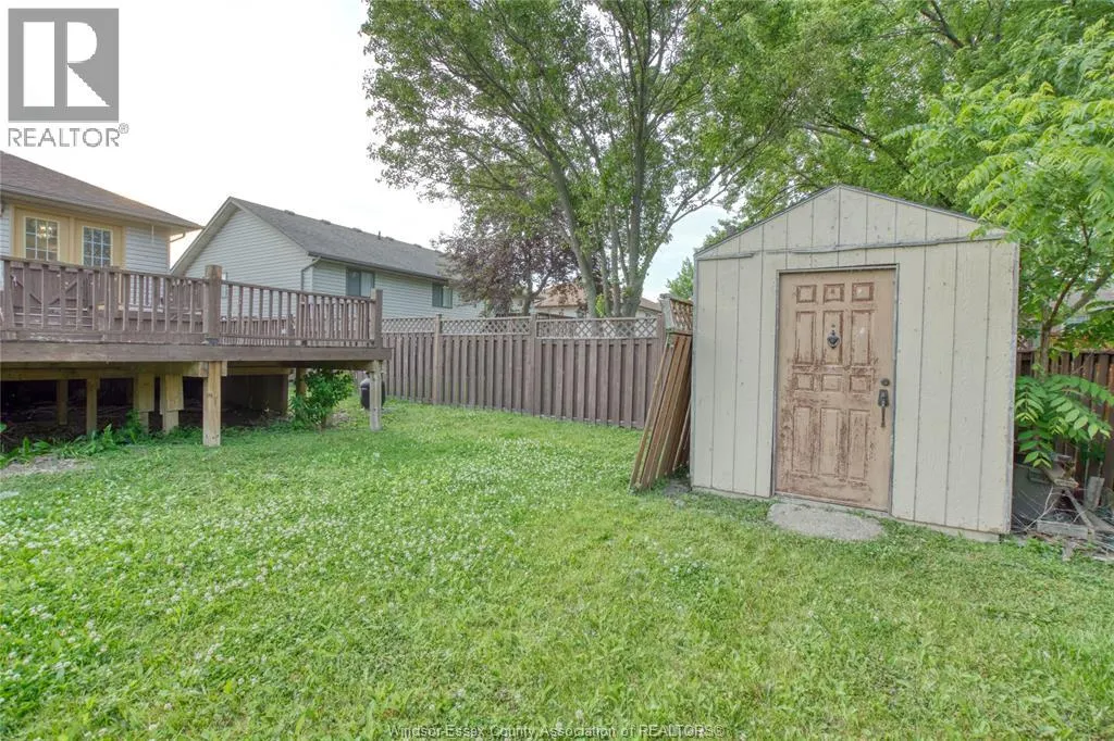 248 WILLOWWOOD DRIVE