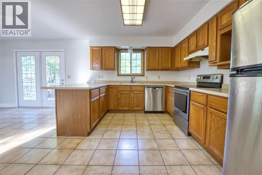248 WILLOWWOOD DRIVE