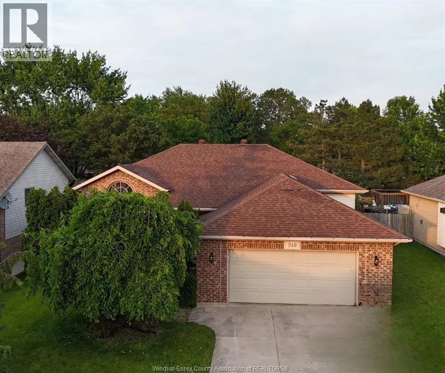 248 WILLOWWOOD DRIVE
