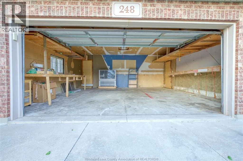 248 WILLOWWOOD DRIVE
