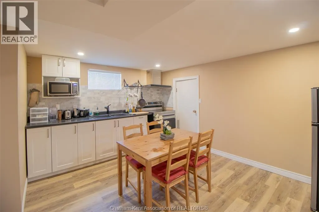 32 Simonton DRIVE