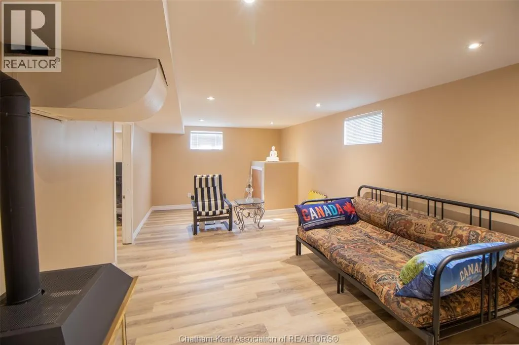 32 Simonton DRIVE