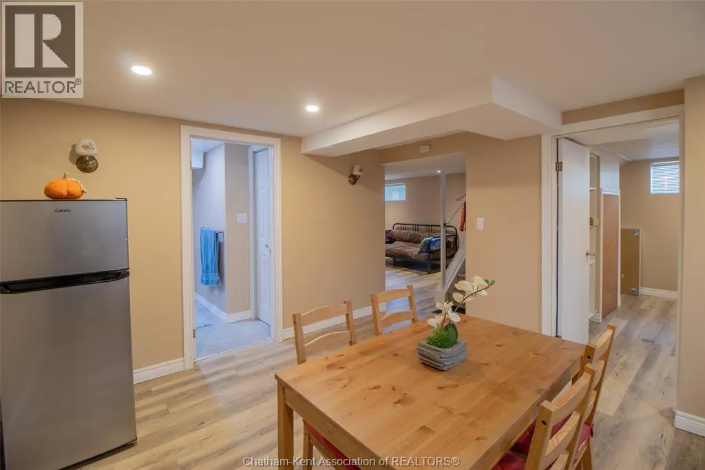 32 Simonton DRIVE