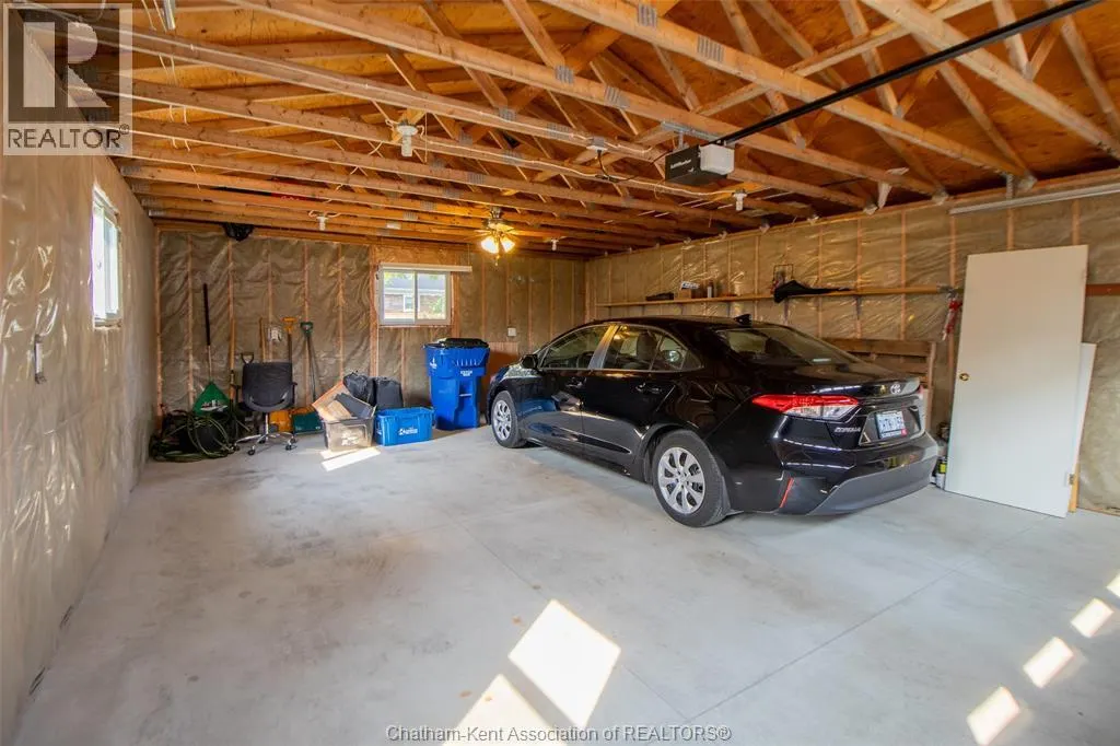32 Simonton DRIVE