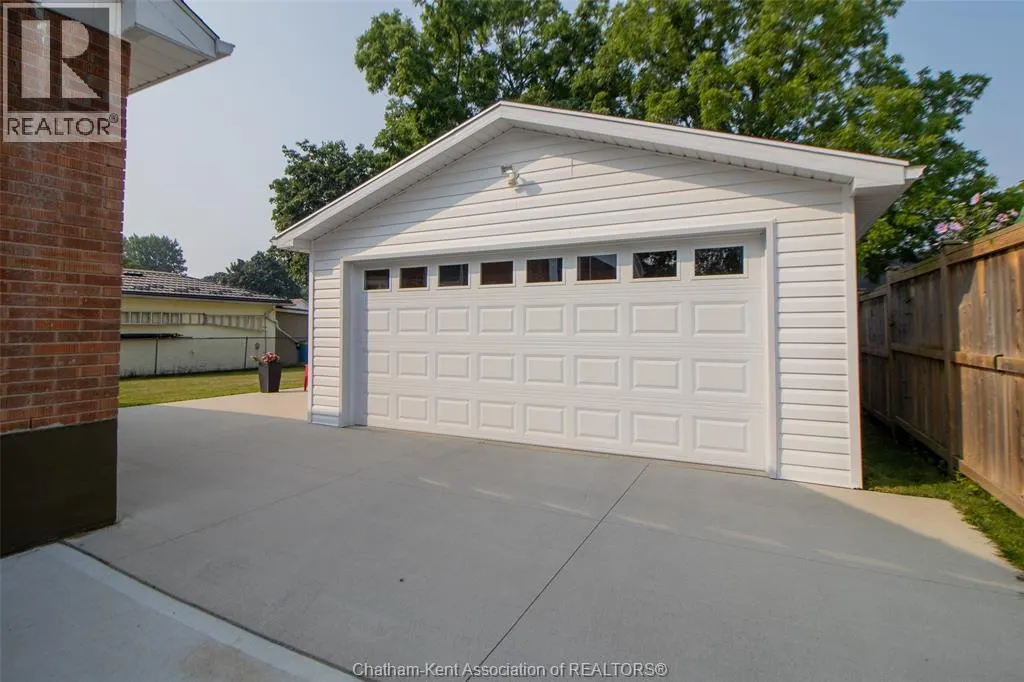32 Simonton DRIVE