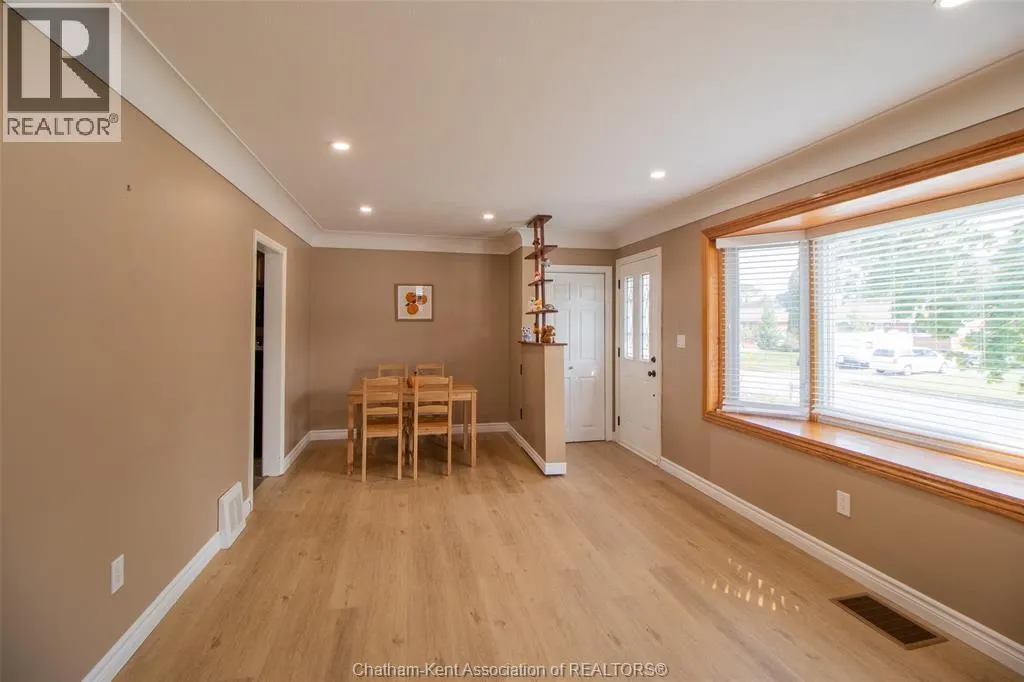 32 Simonton DRIVE