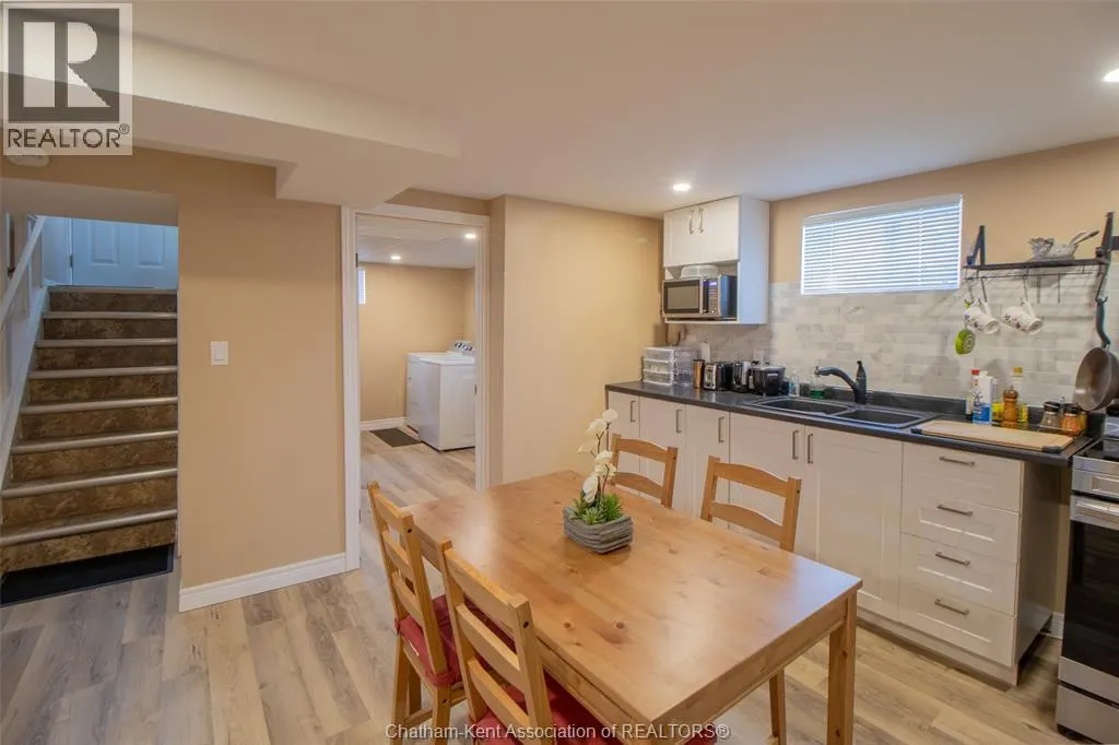 32 Simonton DRIVE