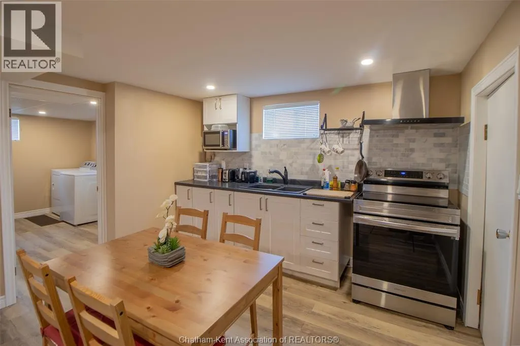32 Simonton DRIVE