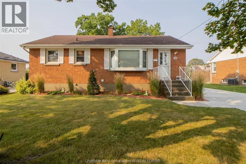 32 Simonton DRIVE