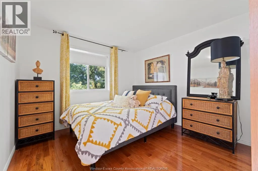 3914 ST. CLAIR
