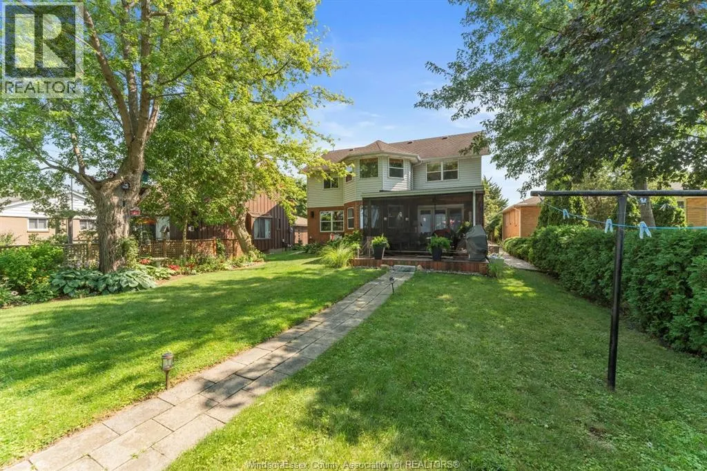 3914 ST. CLAIR