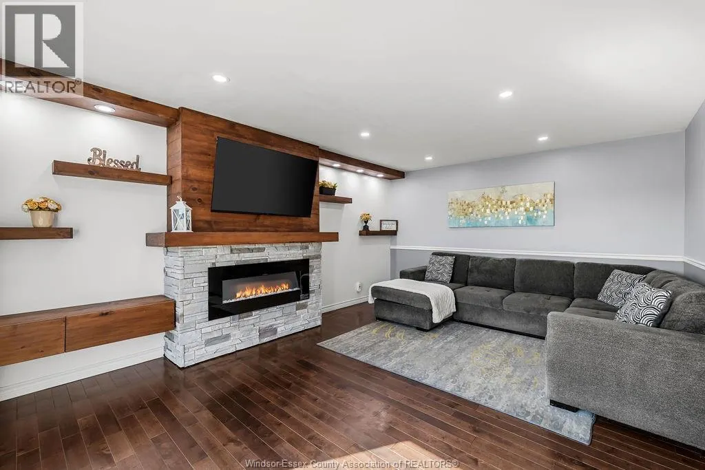 2993 FRONT ROAD