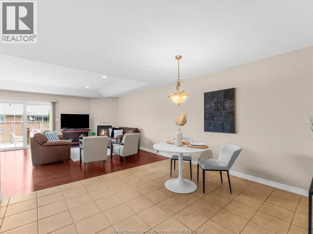 2148 Luxury AVENUE